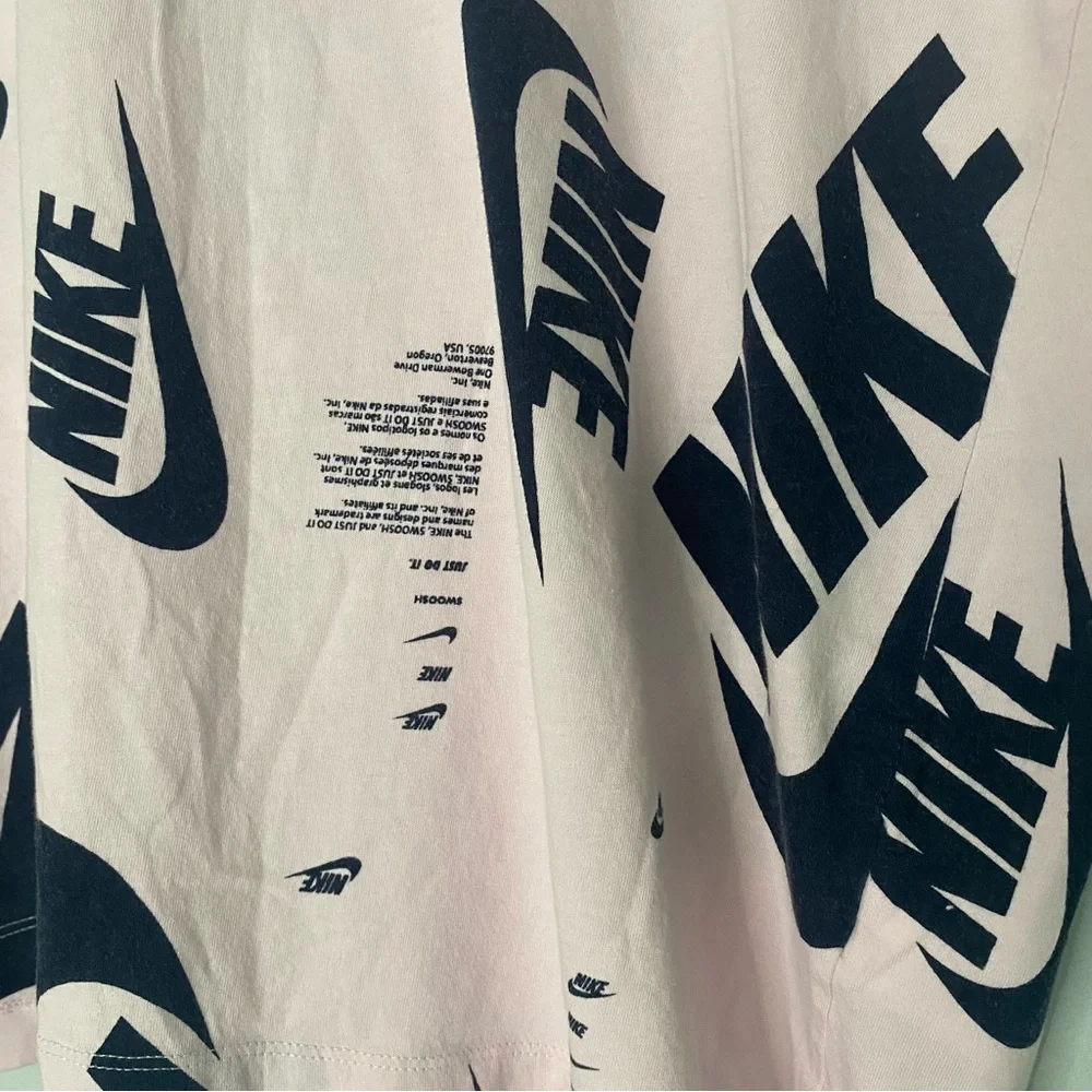 Men’s Nike Club Allover Print Pink Tee Size Large